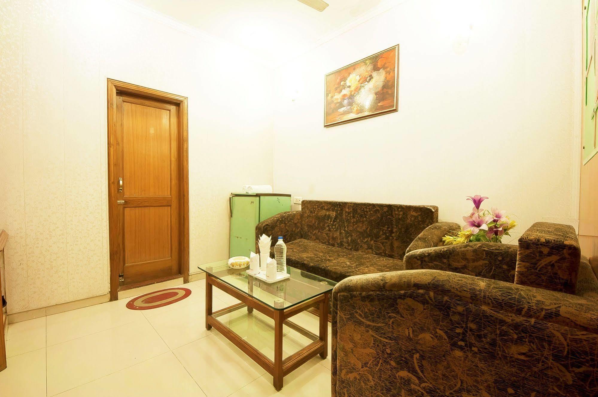 אמריצר Fabhotel Basera מראה חיצוני תמונה